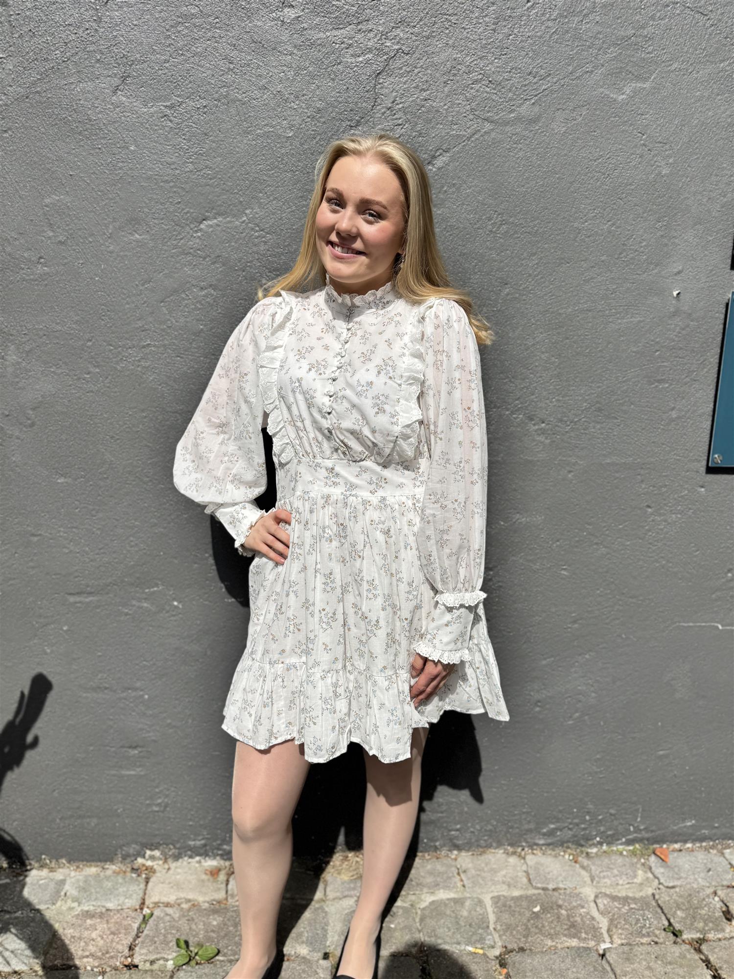 Parkin M Dress alternativt utsnitt, kjole fra MBYM hos Image Mandal
