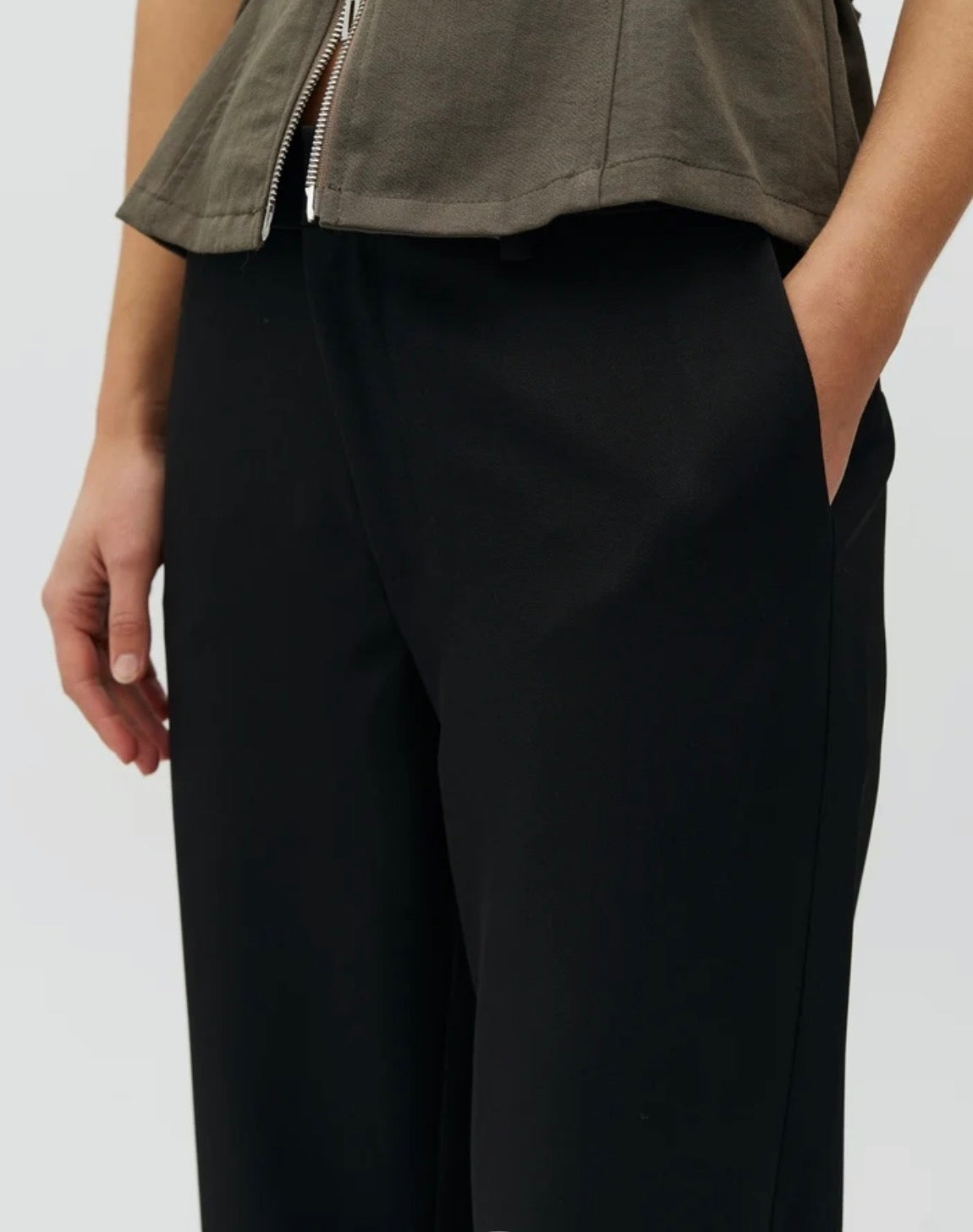 Leocardia m pant