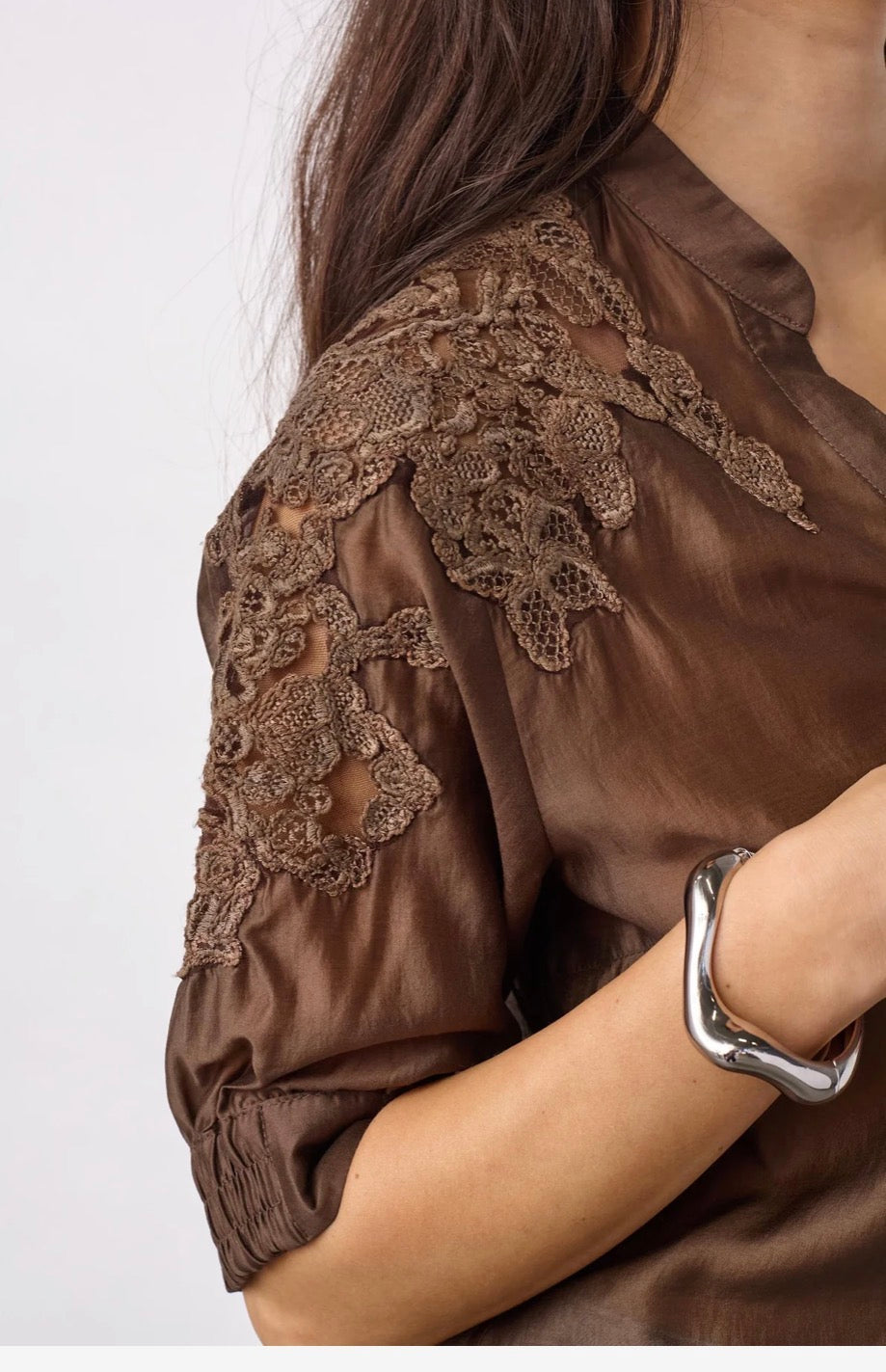 Kawacc Emb. Ss V-Shirt
