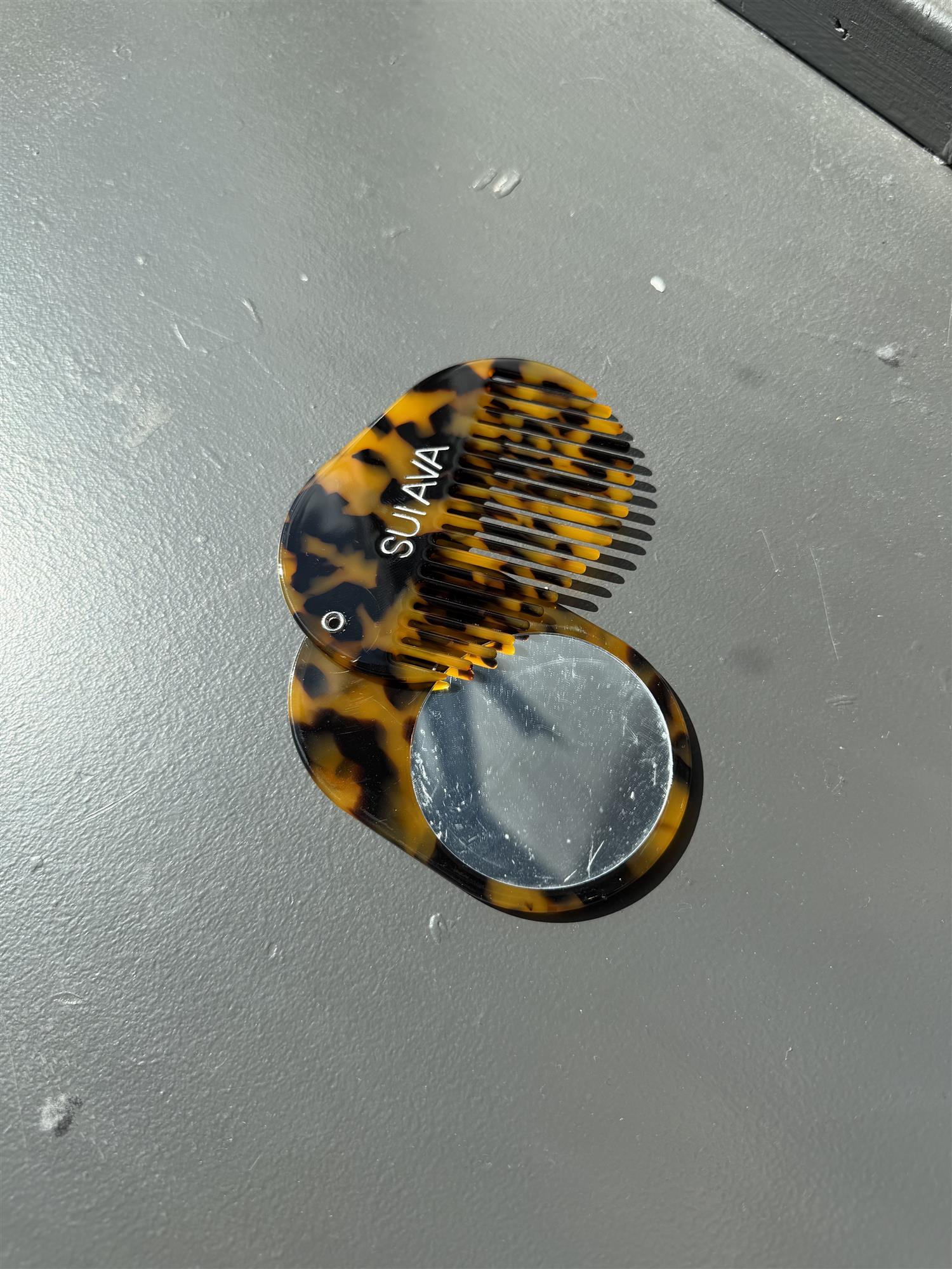 mirror comb