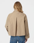 Ezera Jacket i sand nærbilde av detaljer, yttertøy fra Neo Noir hos Image Mandal