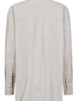 Sonja New Shirt i beige på modell, skjorte fra A-view hos Image Mandal