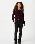 Marie Stone Knit Cardigan i vinrød bakfra, cardigan fra Neo Noir hos Image Mandal