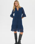 Zanna Dress på modell, kjole fra Saint Tropez hos Image Mandal