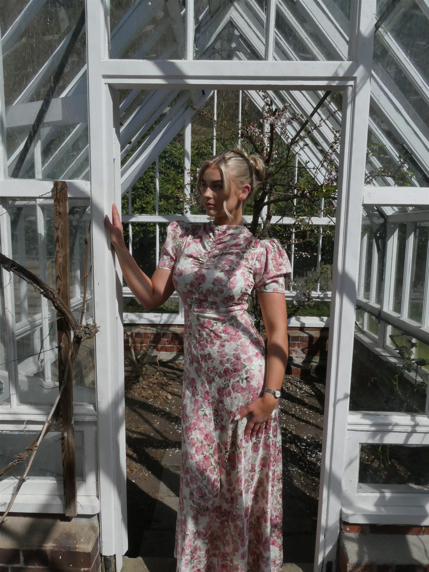 Ivy Agnes Pink/green i ivy agnes pink/green i silke, kjole fra Pia Tjelta hos Image Mandal