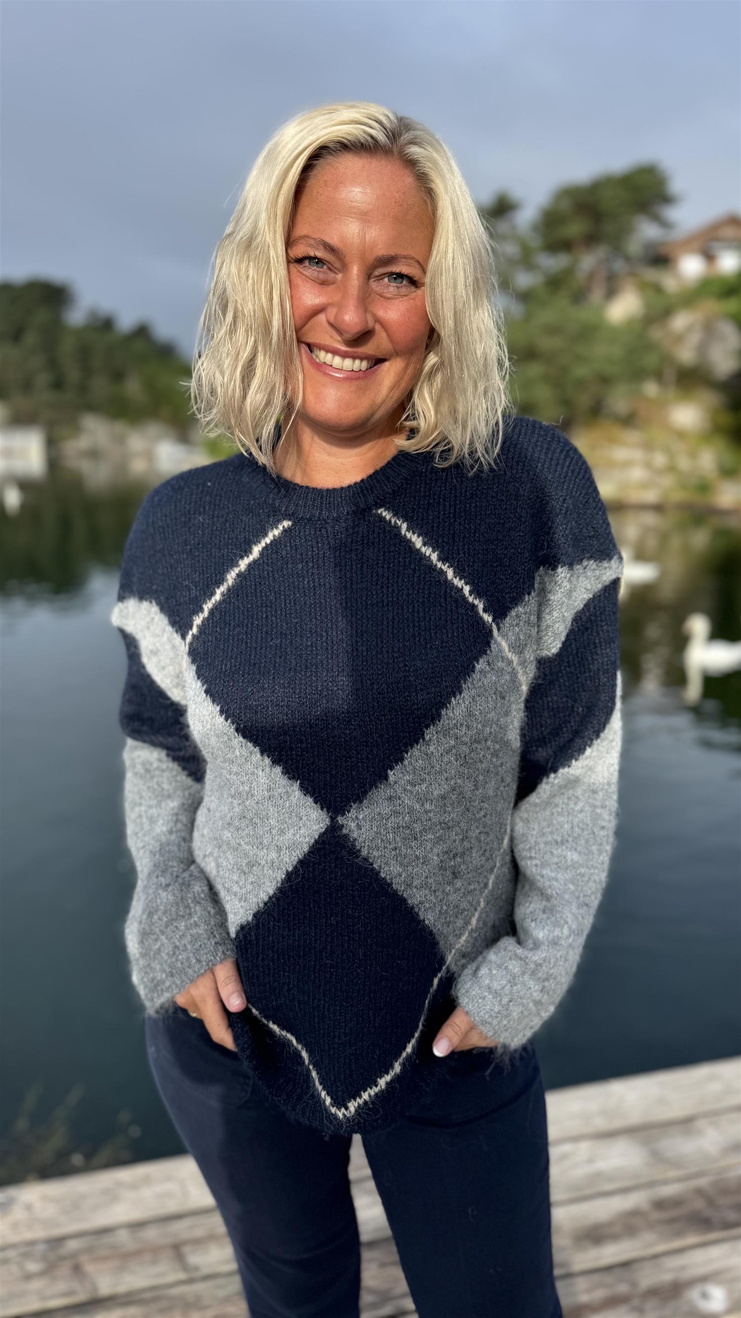 Inga Check Fluff Knit Blouse