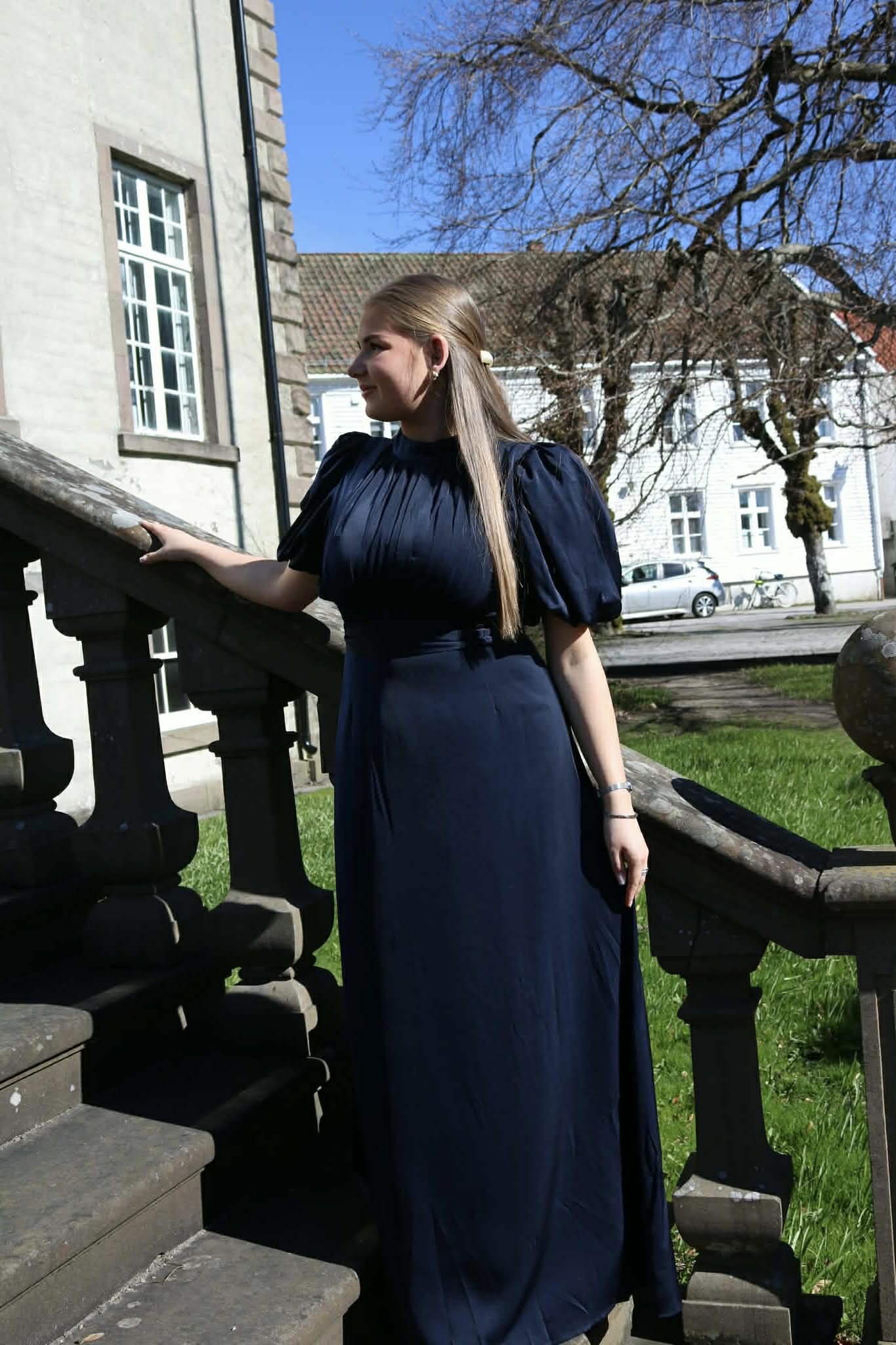 Holly Dress i marineblå ekstra vinkel, kjole fra Golightly hos Image Mandal