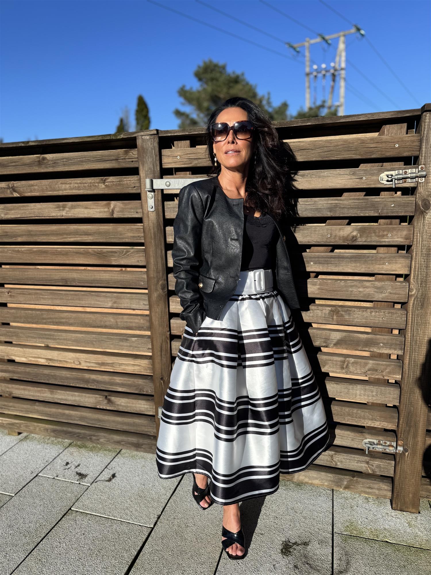 Mary Skirt alternativt utsnitt, skjørt fra Golightly hos Image Mandal