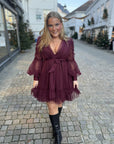 Aurora Dress i rød ekstra vinkel, kjole fra Golightly hos Image Mandal