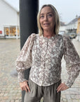 Gilda Soft Paisley Blouse detaljbilde, skjorte fra Neo Noir hos Image Mandal
