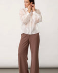 Novincc Emb Ls Shirt i offwhite bakfra, skjorte fra Co'couture hos Image Mandal