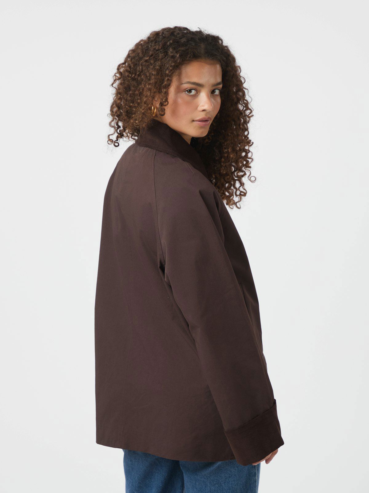 Anastacia Cord Jacket i brun nærbilde av detaljer, yttertøy fra Neo Noir hos Image Mandal