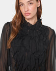 Lilja Crincle Shirt i sort styling-inspirasjon, bluse fra Saint Tropez hos Image Mandal