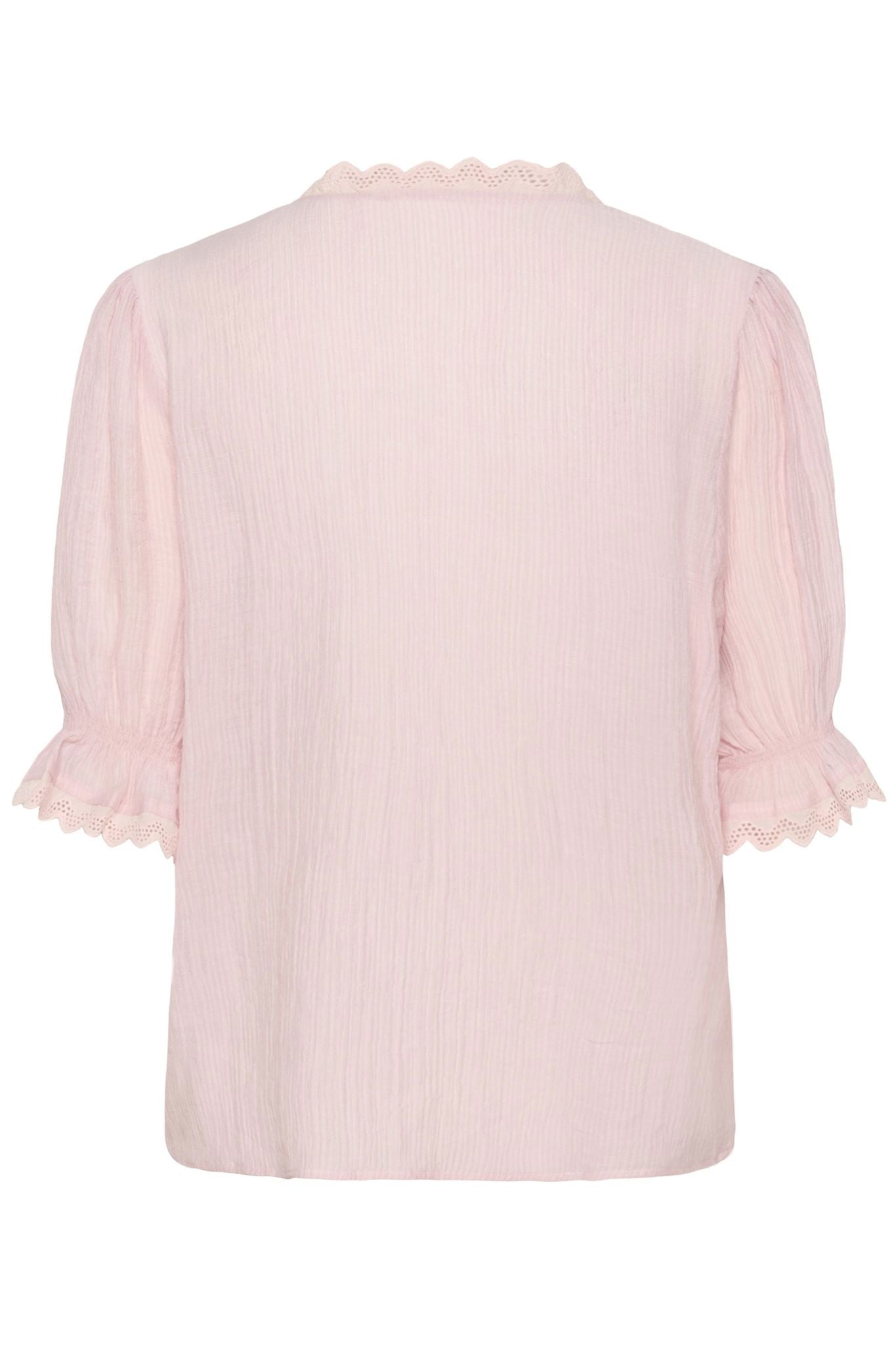 Kristelsz Shirt på modell, skjorte fra Saint Tropez hos Image Mandal