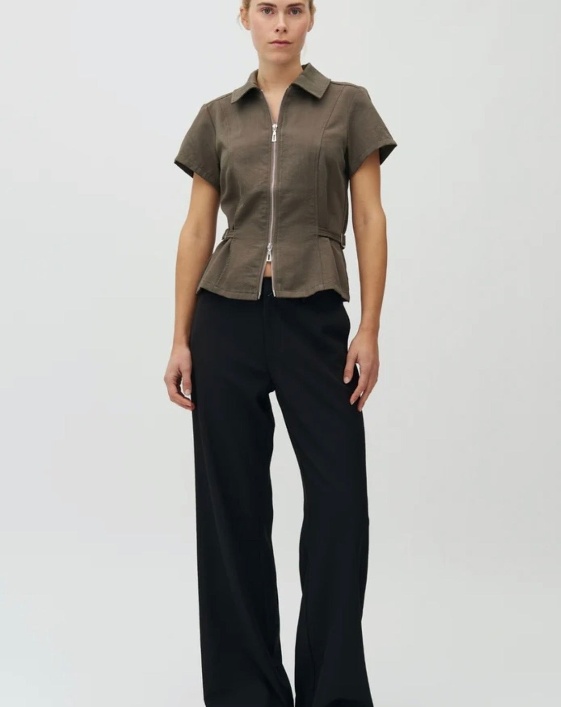 Leocardia m pant