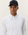 Cotton Linen Shirt i hvit sett fra siden, skjorte fra Les Deux hos Image Mandal
