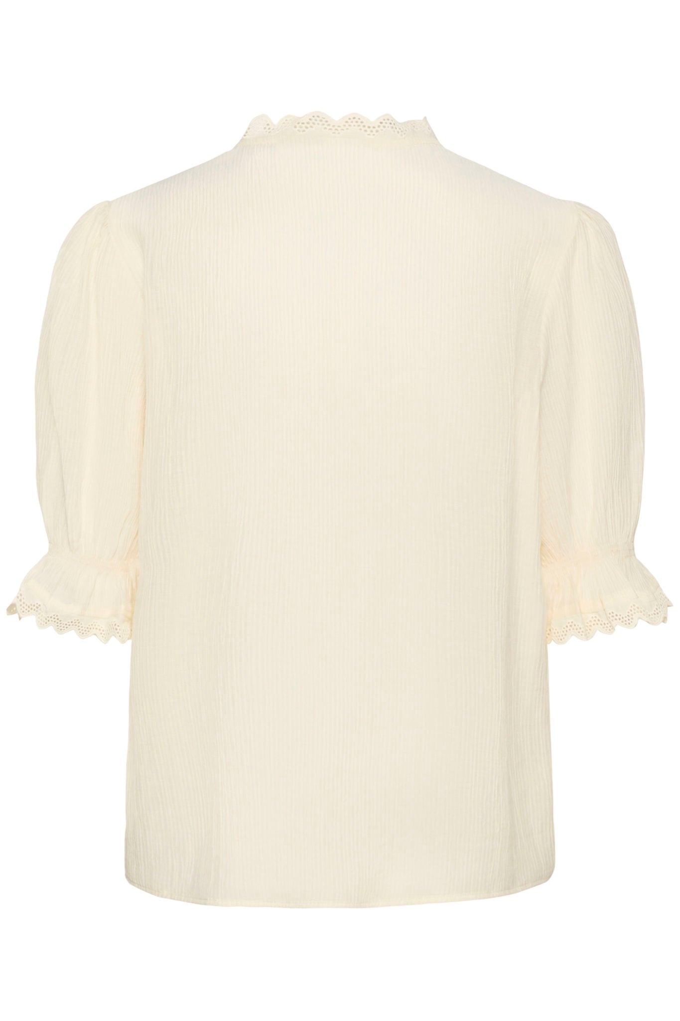 Kristelsz Shirt i hvit styling-inspirasjon, skjorte fra Saint Tropez hos Image Mandal