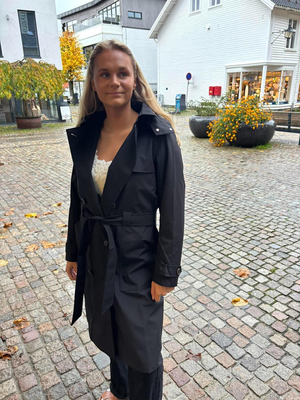 trenchcoat
