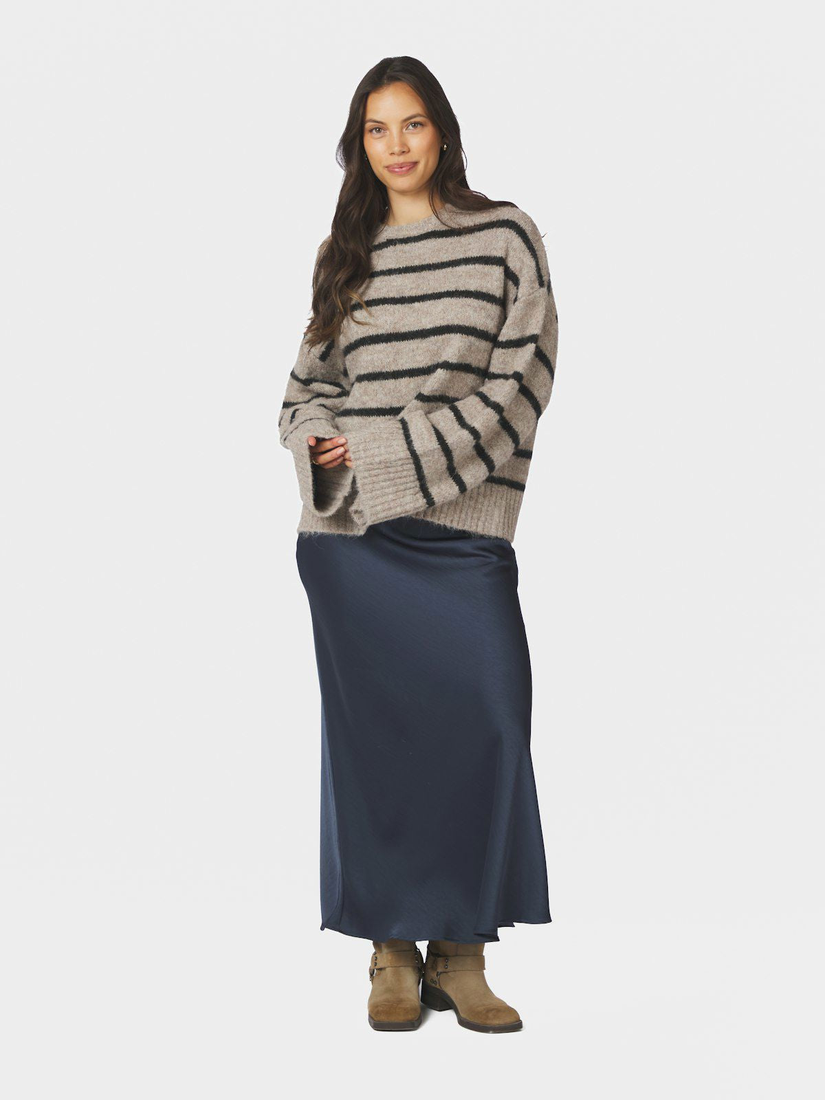 Roeme Fluffy Stripe Knit