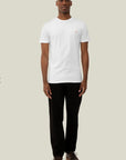 Norregaard T-shirt i hvit stylet antrekk, t-skjorte fra Les Deux hos Image Mandal