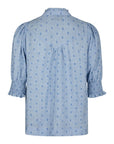 Diana Dobby S Blouse i blå på modell, skjorte fra Neo Noir hos Image Mandal