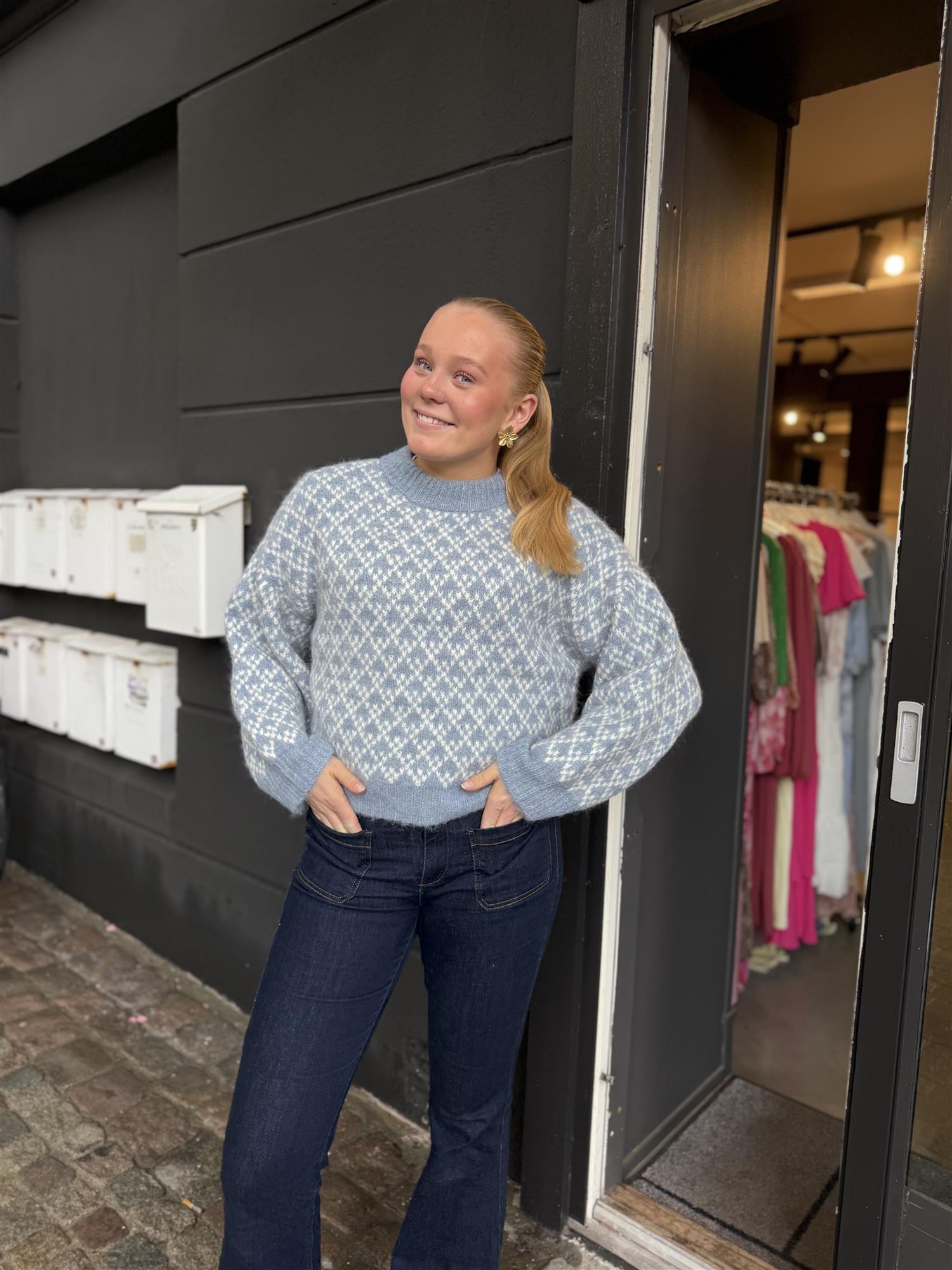 Tessi knit pullover