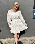 Parkin M Dress i '- - - - stylet antrekk, kjole fra MBYM hos Image Mandal