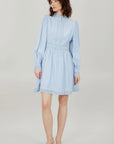 Kate Dress i lyseblå i polyester, kjole fra Urban Pioneers hos Image Mandal