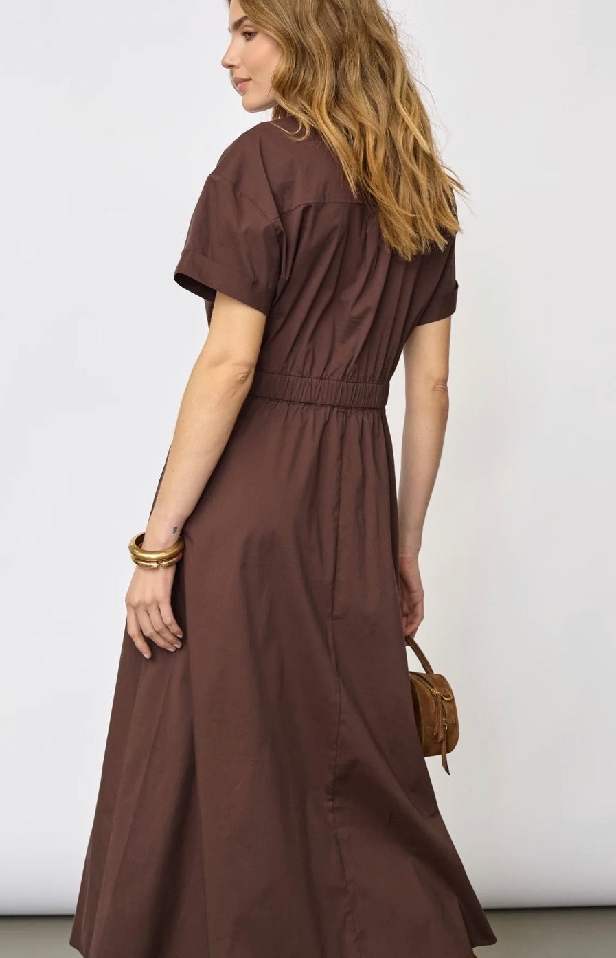 Elaracc Wrap Ss Dress på modell, kjole fra Co'couture hos Image Mandal