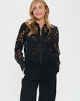 Jiliannasz Shirt i sort i polyester, bluse fra Saint Tropez hos Image Mandal