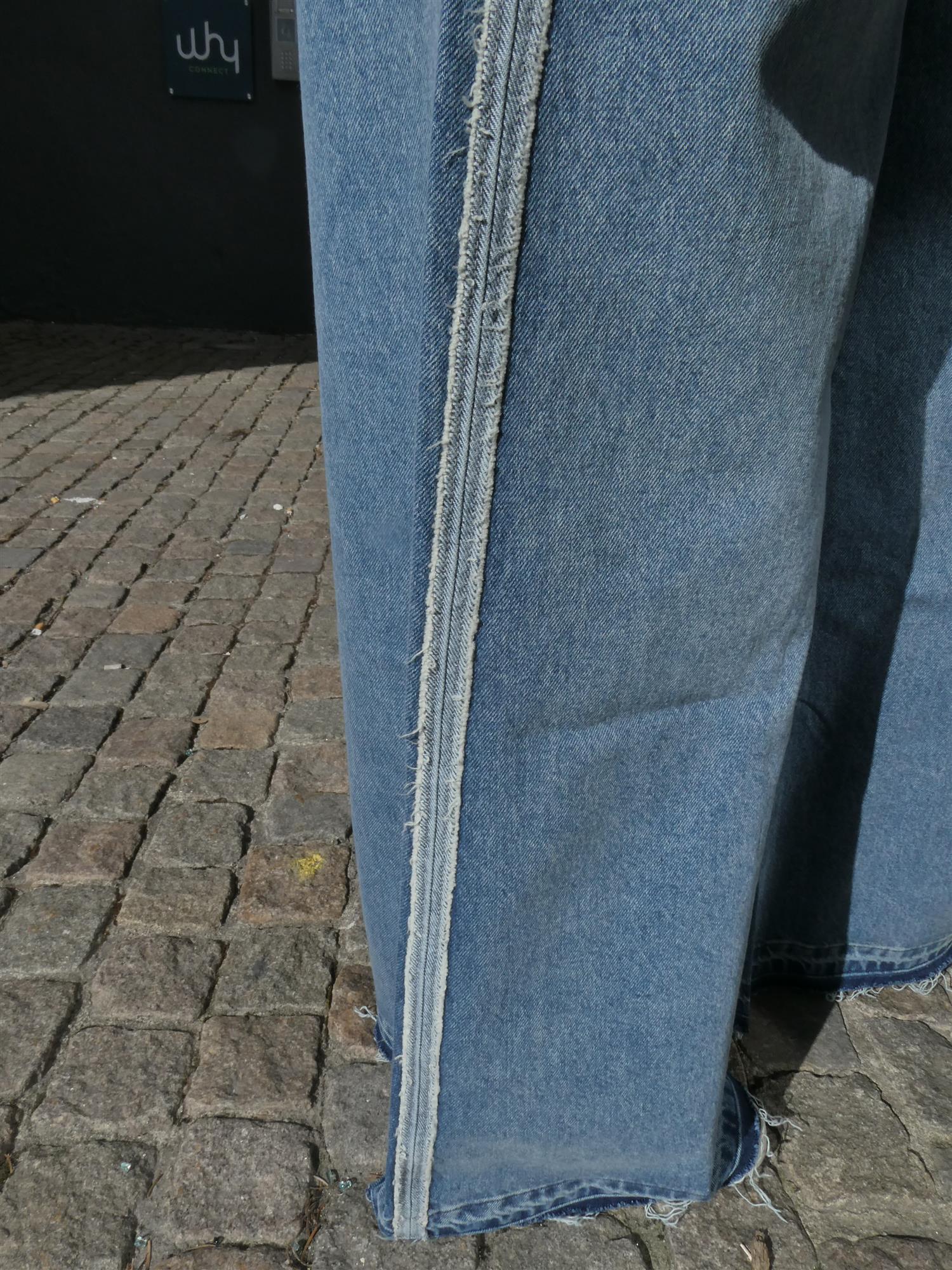 Funky Tyla Jeans Wash Watford i denim blå alternativt utsnitt, bukse fra Ivy Copenhagen hos Image Mandal