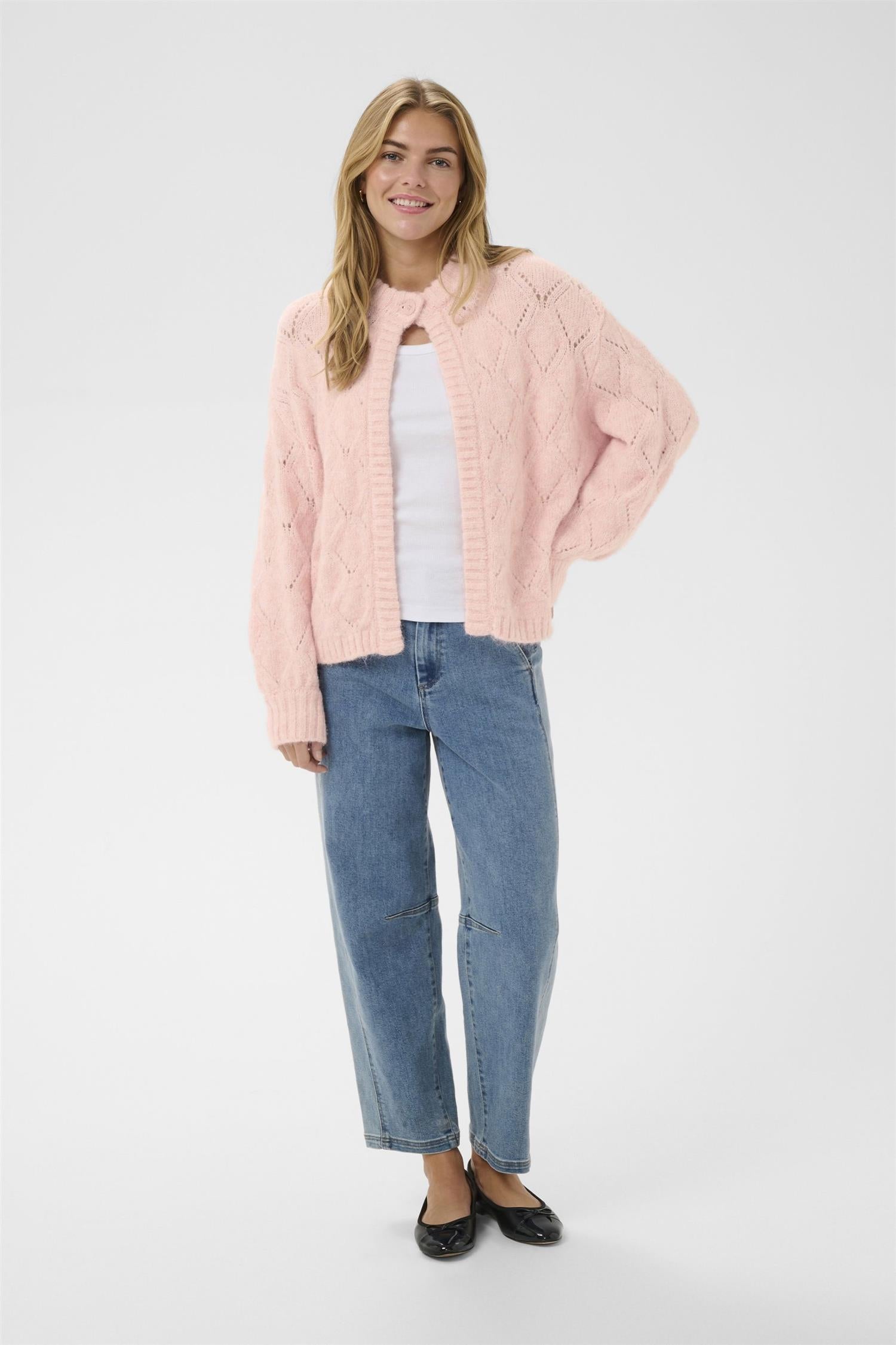 Pavaanisz Cardigan styling-inspirasjon, cardigan fra Saint Tropez hos Image Mandal