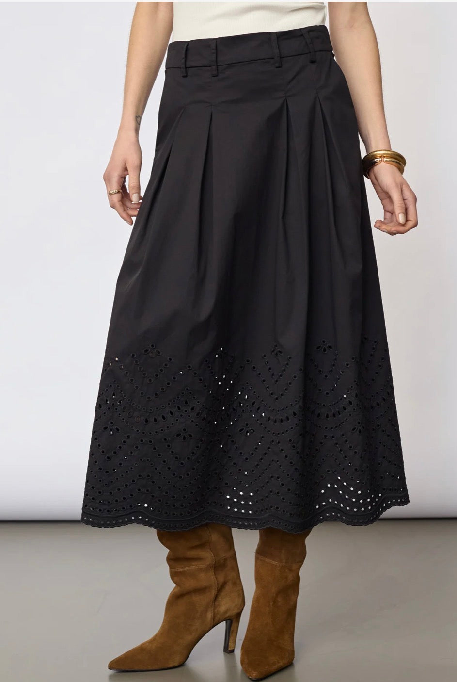Poppycc Pleat Scallop Skirt