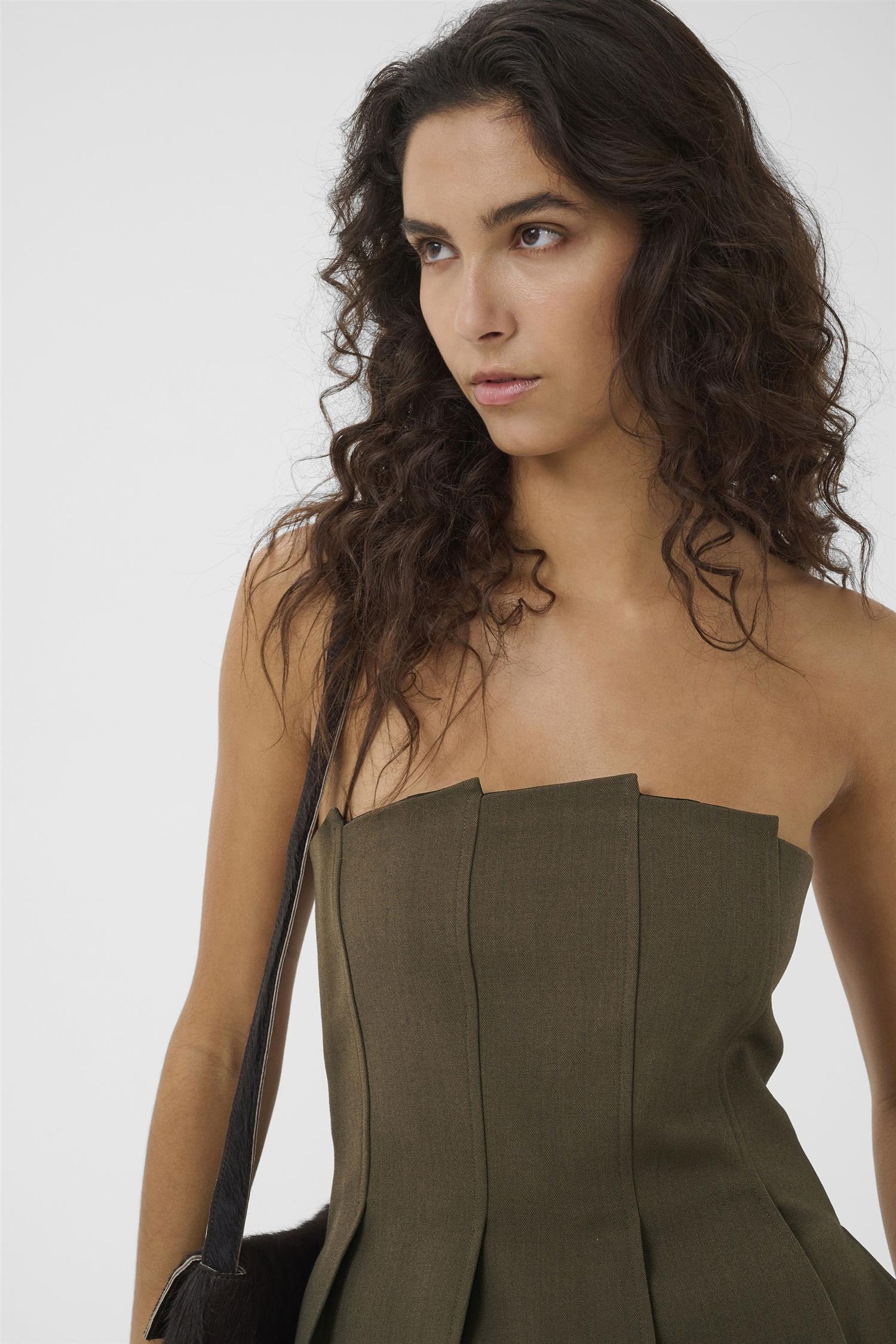 Gzstacy Pleat Corsage