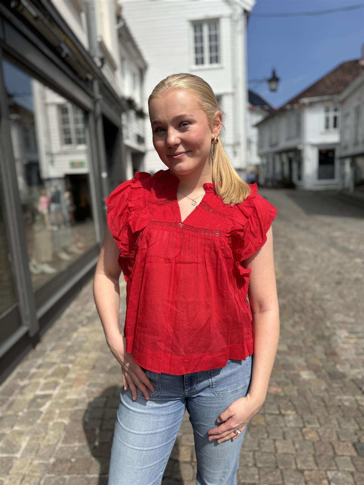 Jayla Voile Top i rød ekstra vinkel, bluse fra Neo Noir hos Image Mandal
