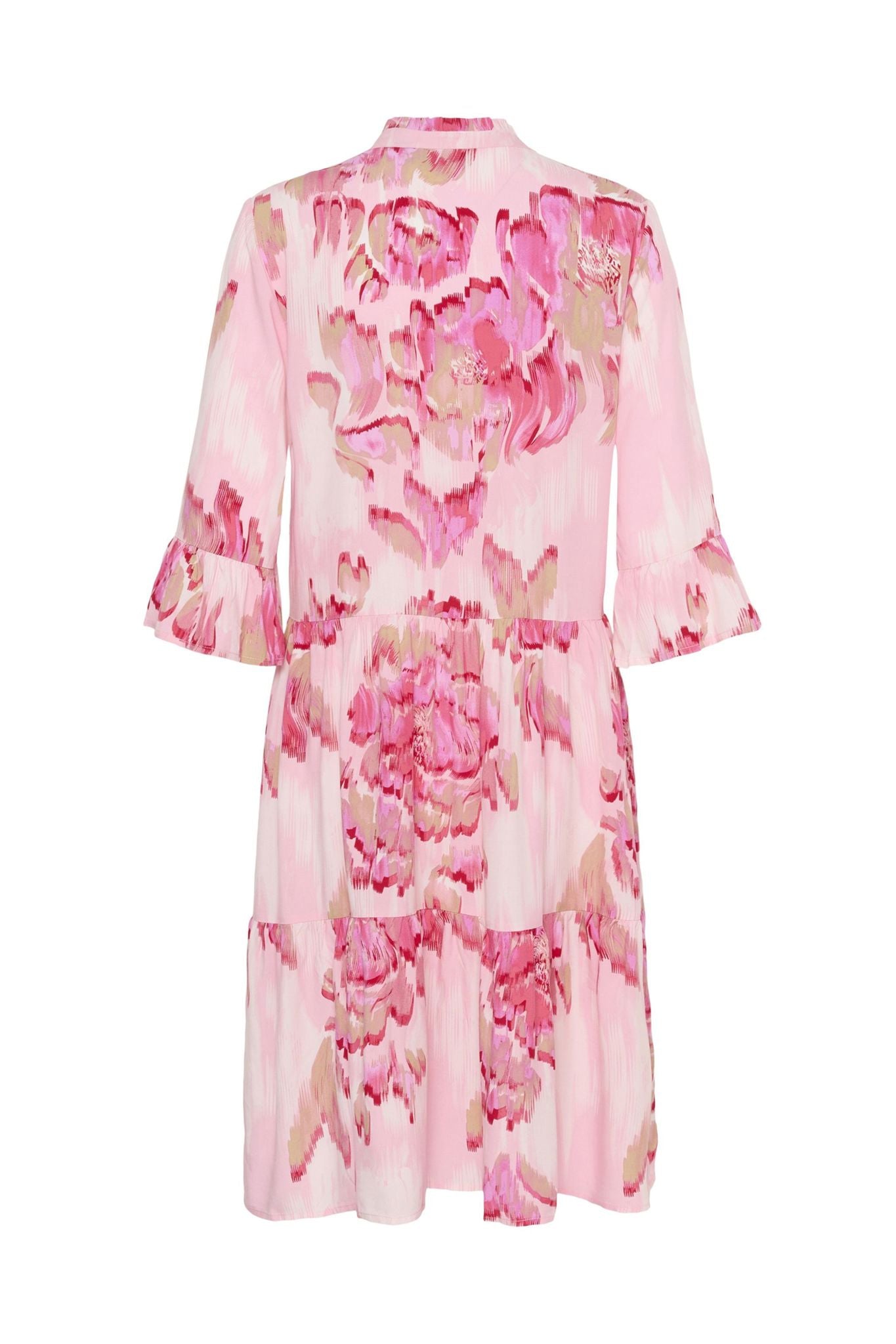Edasz Dress i poppy shaded flower på modell, kjole fra Saint Tropez hos Image Mandal