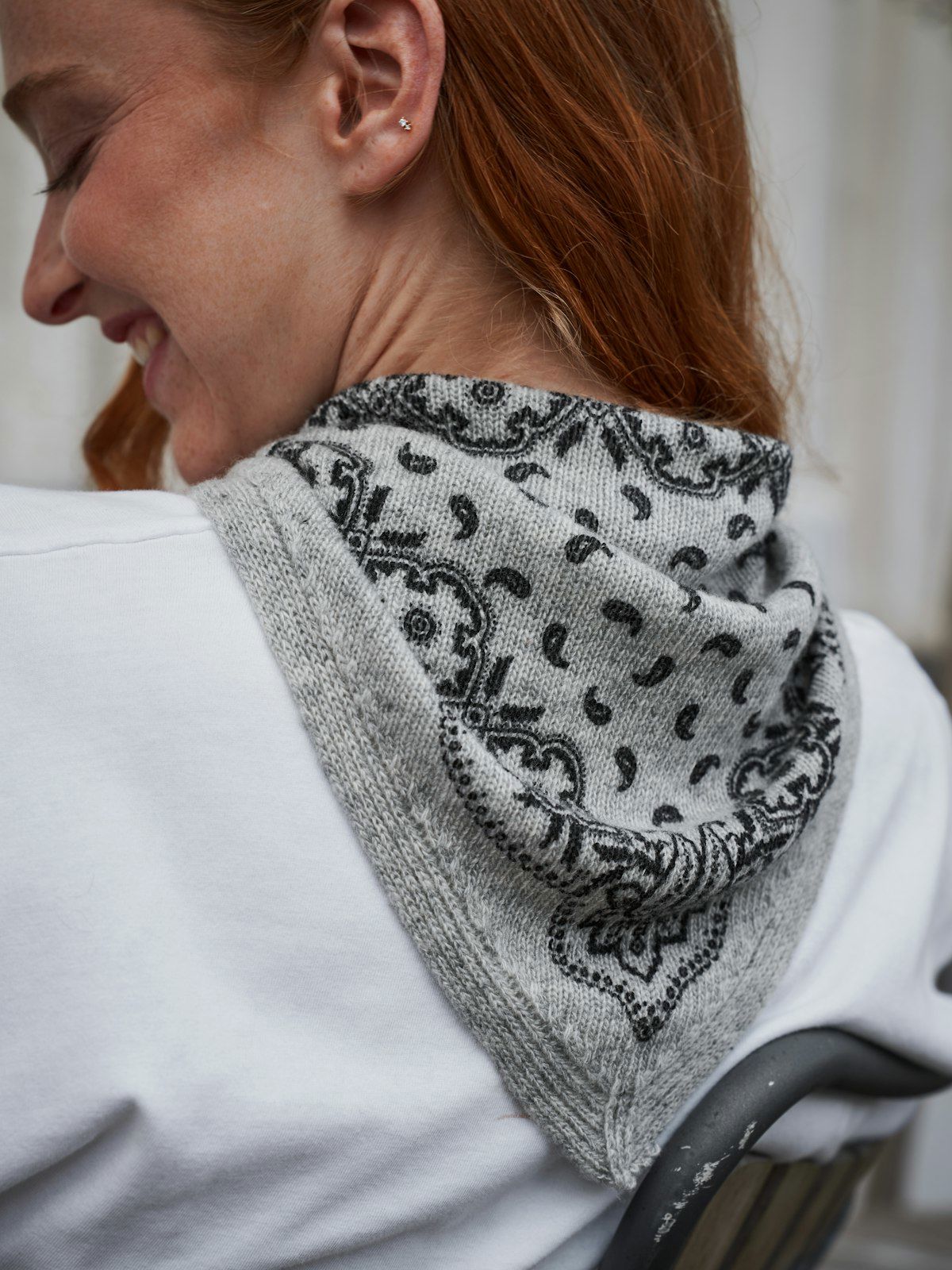 Ariya Paisley Knit Scarf