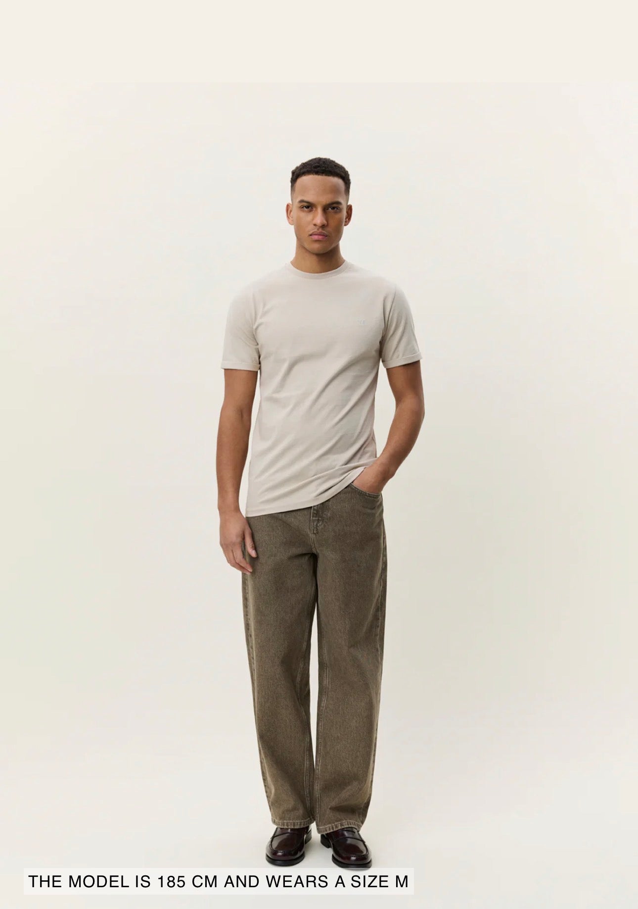 Core Contrast T-Shirt i light sand, t-skjorte fra Les Deux hos Image Mandal