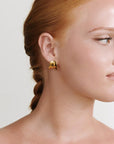 Piper - Statement Stud Earrings Stainless Steel sett fra siden, tilbehør fra Timi Of Sweden hos Image Mandal