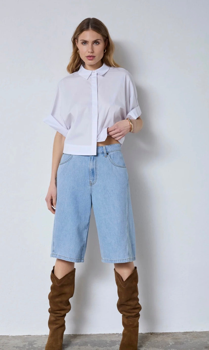 Elaracc Ss Shirt i hvit stylet antrekk, skjorte fra Co'couture hos Image Mandal