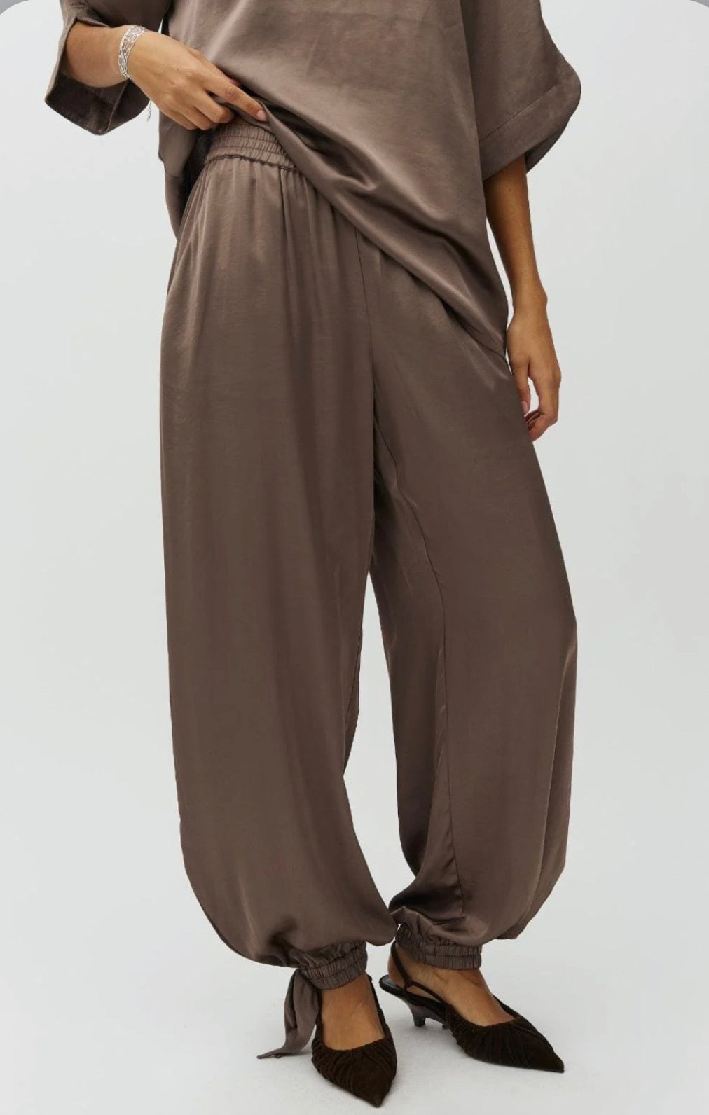 Eawyn tie- m pant