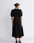 Poppycc Pleat Dress i sort nærbilde av detaljer, kjole fra Co'couture hos Image Mandal