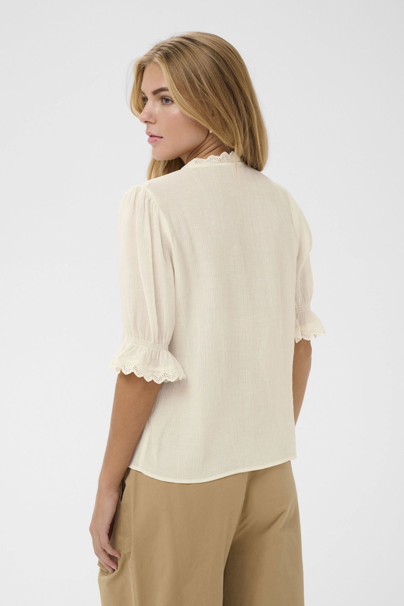 Kristelsz Shirt i hvit ekstra vinkel, skjorte fra Saint Tropez hos Image Mandal