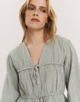 Indiana String Blouse i oliven grønn rutete bakfra, bluse fra Once Untold hos Image Mandal