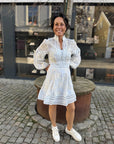 Aliah Needle Dress i lyseblå sett fra siden, kjole fra Ravn Ravn hos Image Mandal