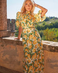 Holly Print Dress i gul sett fra siden, kjole fra Golightly hos Image Mandal