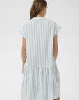 Zalindasz Ss Dress i skyway ice stripet bakfra, kjole fra Saint Tropez hos Image Mandal