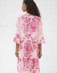Edasz Dress i poppy shaded flower stylet antrekk, kjole fra Saint Tropez hos Image Mandal