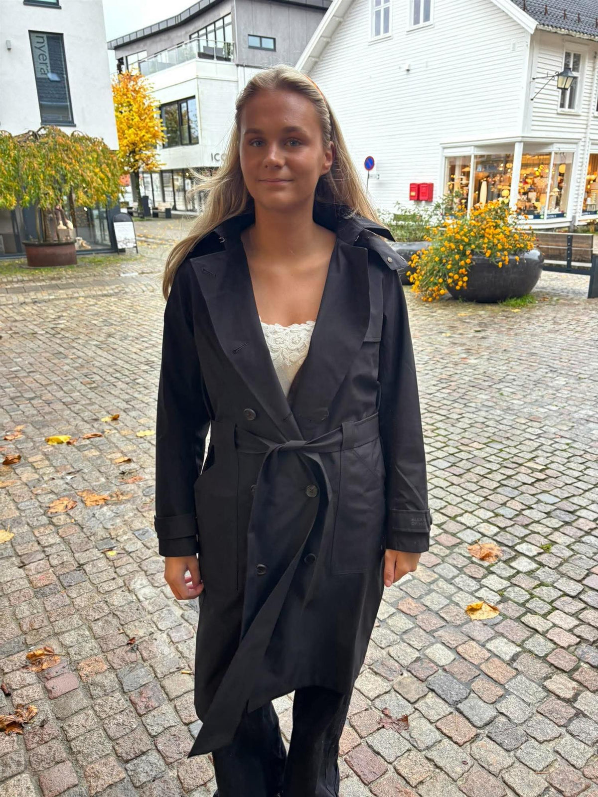trenchcoat