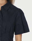 Balara Poplin Shirt i marineblå stylet antrekk, skjorte fra Neo Noir hos Image Mandal